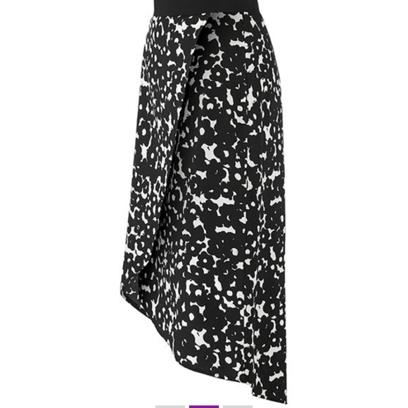 Sexy look CAbi Ink Floral Dixon Sleeveless Top & Hi-Lo Skirt Set (2 Piece Set!!) - Picture 8 of 13